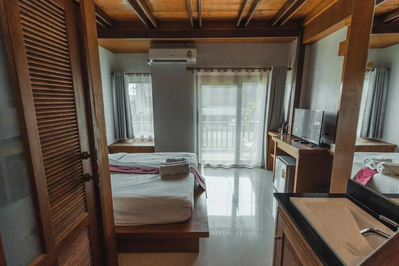 **  Lanta Ray Bay Hotel Ko Lanta Thailand